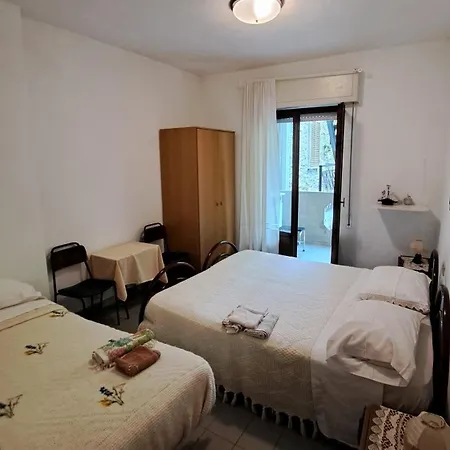 Alberta Otel Massa (Tuscany)