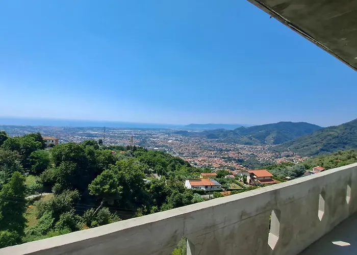 Alberta * Massa (Tuscany)