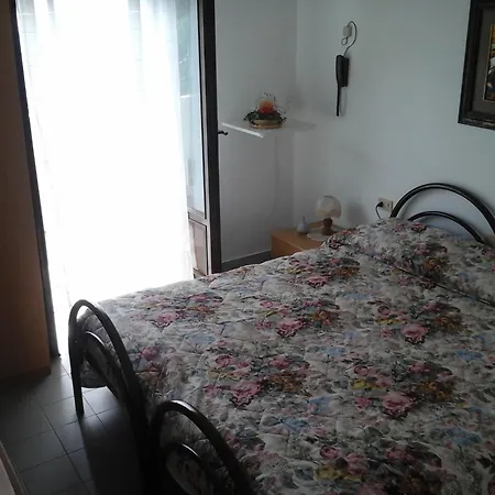 Hotel Alberta Massa (Tuscany)