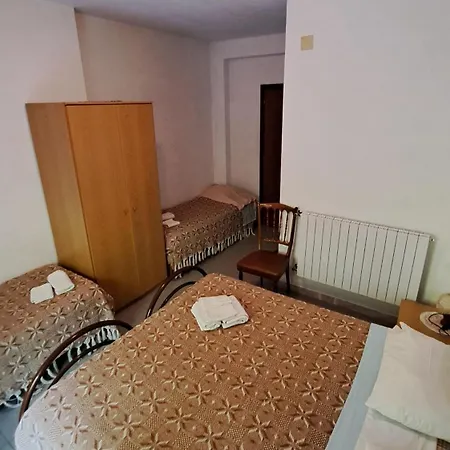 Alberta * Massa (Tuscany)