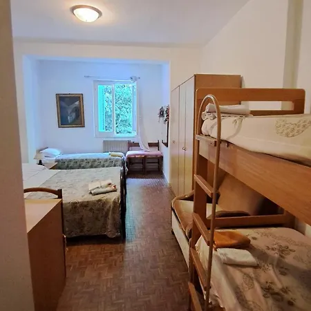 Hotel Alberta Massa (Tuscany)